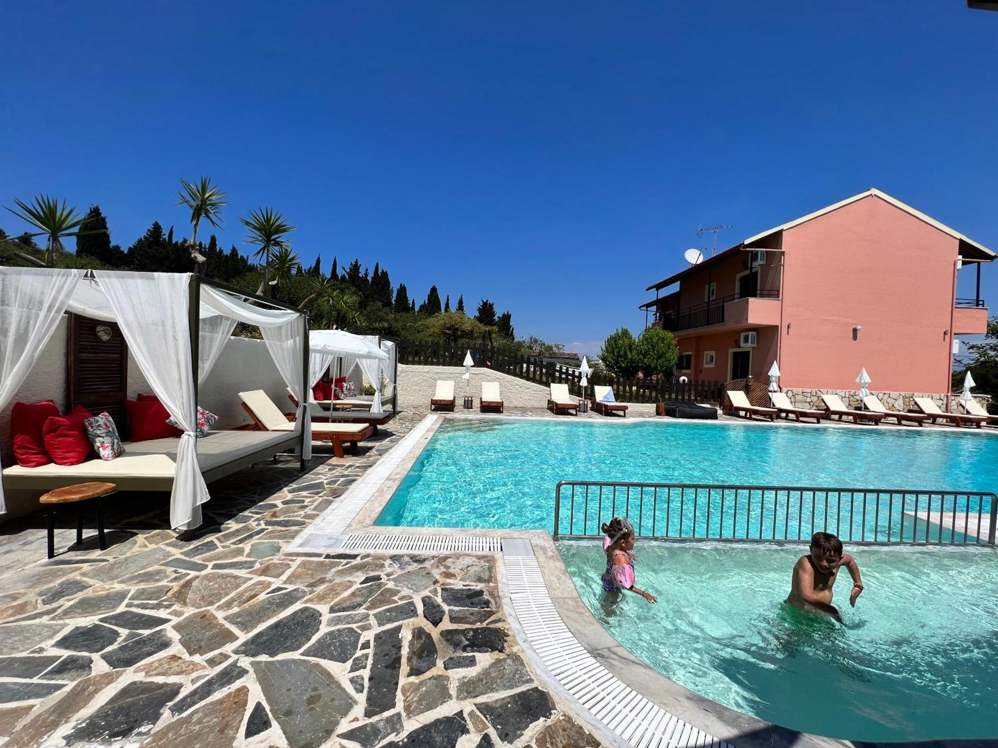 Othonas Apartments Sidari  Bagian luar foto