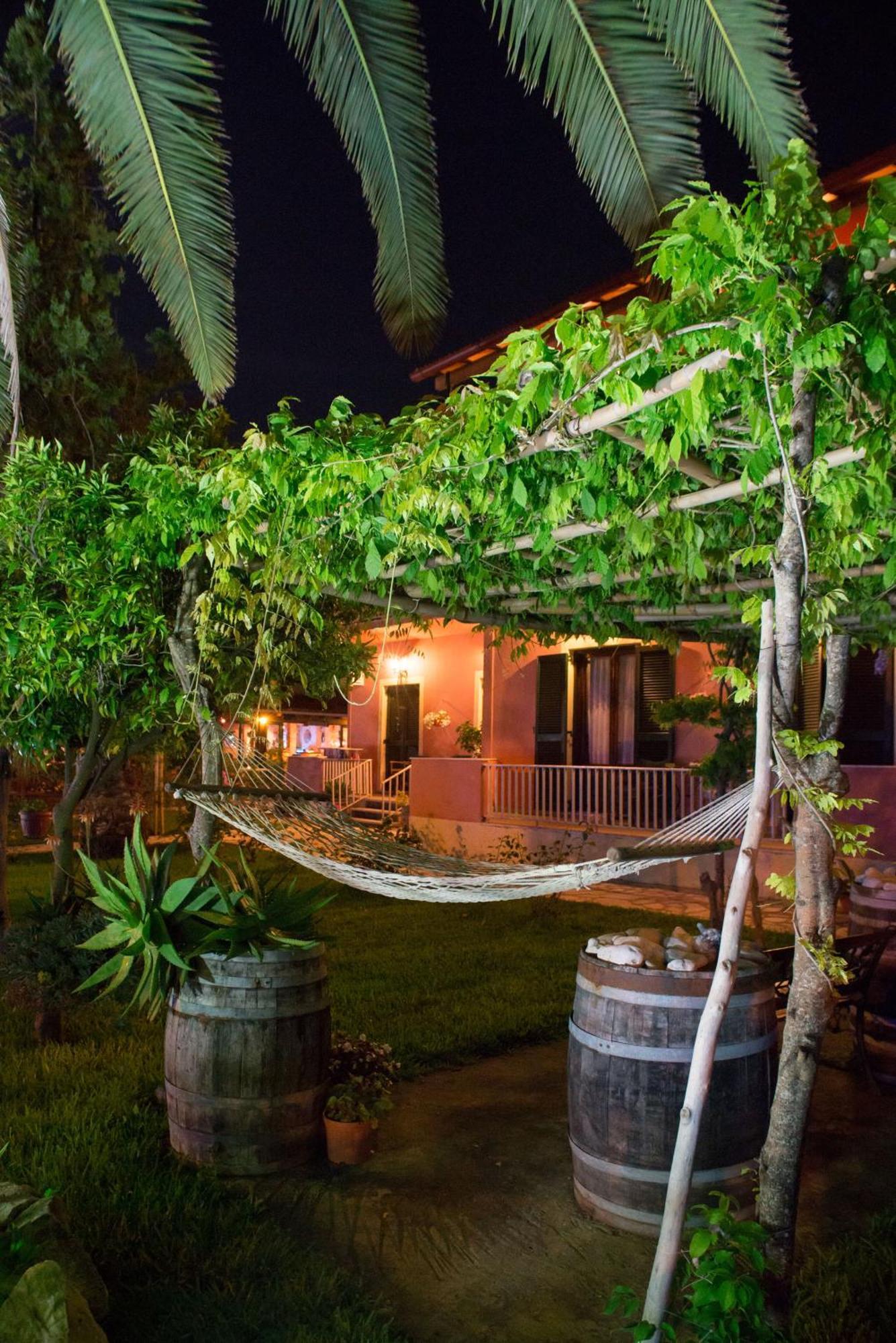 Othonas Apartments Sidari  Bagian luar foto