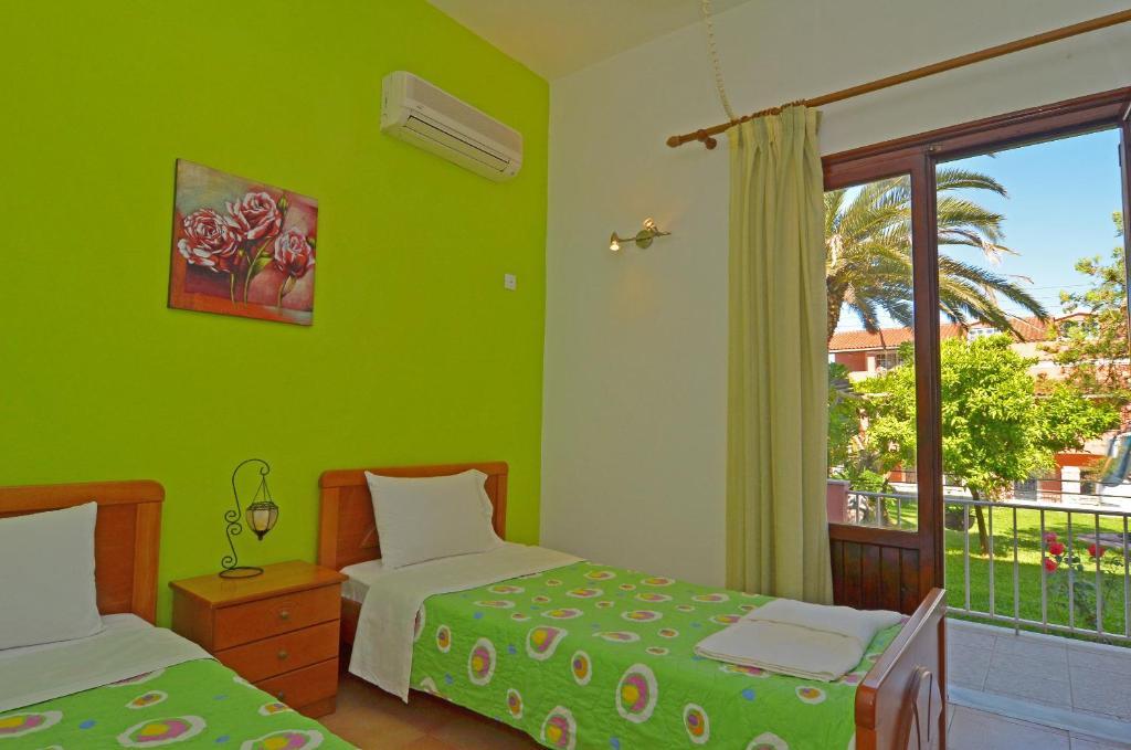 Othonas Apartments Sidari  Ruang foto